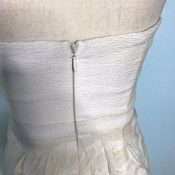 Gorgeous BCBGMAXAZRIA Strapless Dress - Picture 16 of 16